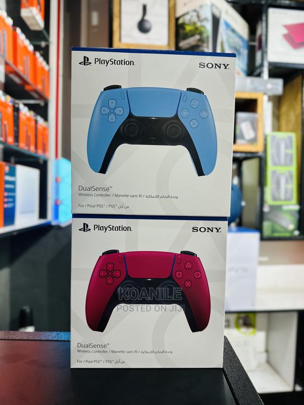 PS5 Controller - thumbnail 3