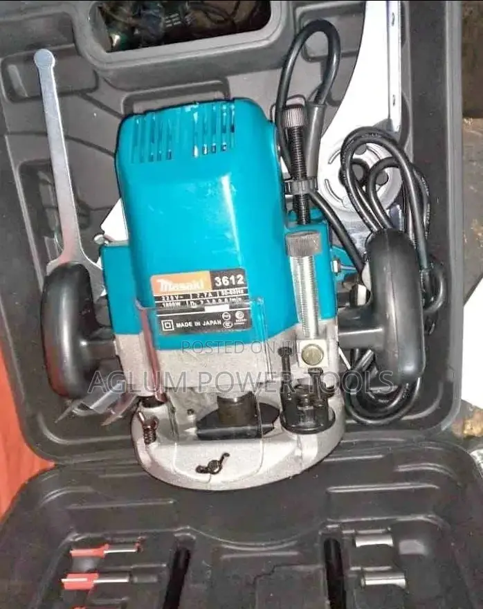 Makira Wood Router