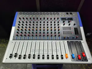 Yamaha Kv120 12channel Pro Powered Mixer