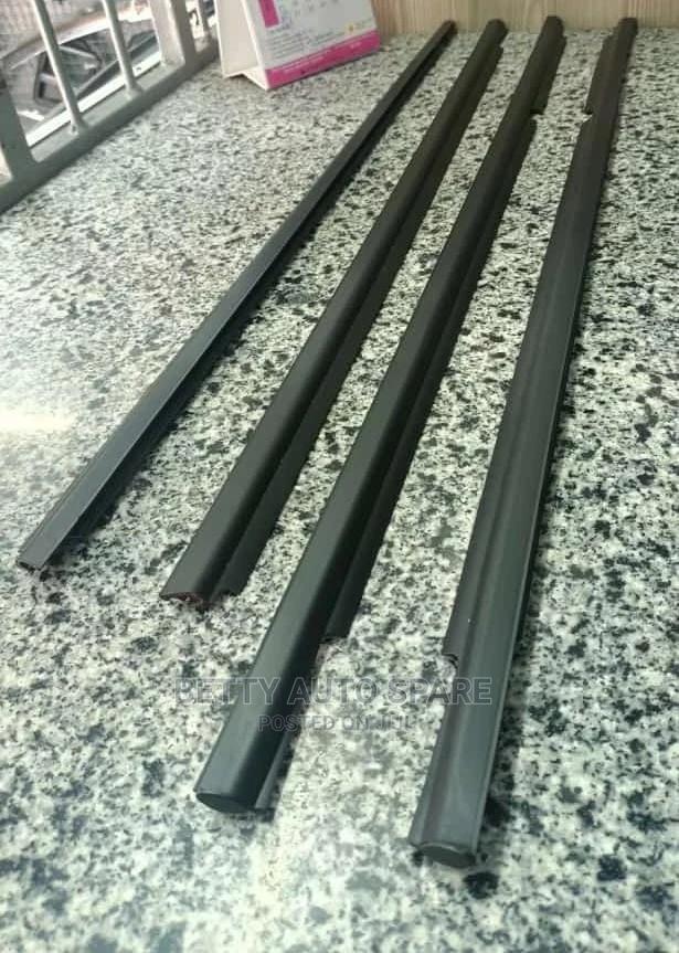 Prado 150 Door Moulding