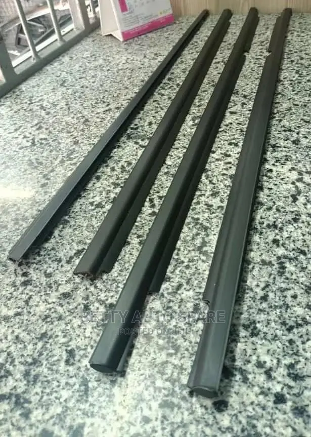 Prado 150 Door Moulding