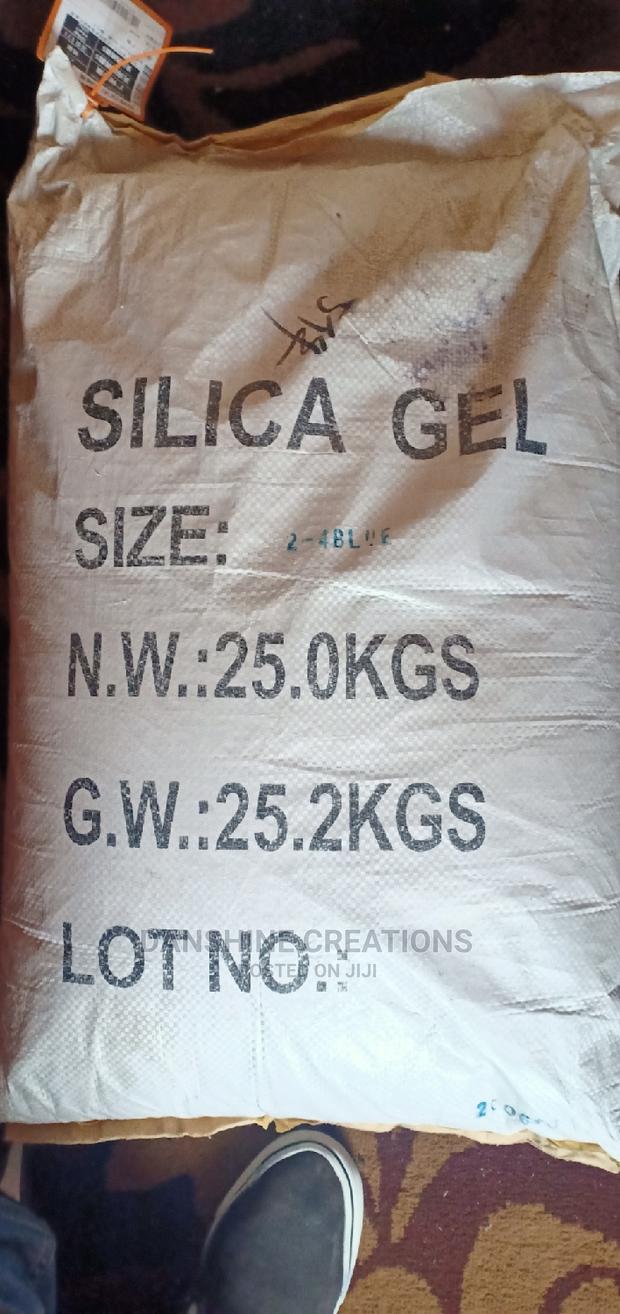 Silica Gel Beads - thumbnail 2