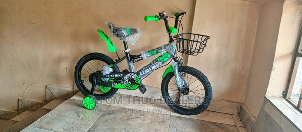 Boys/Girls/Unisex Luminous/Green Size 16 Bike 4yrs to 10 Yrs