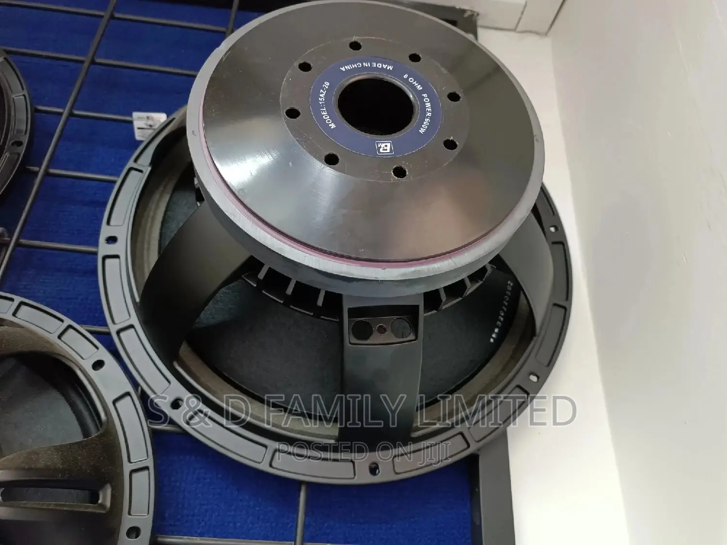600 Watts Midrange Speaker 15az20