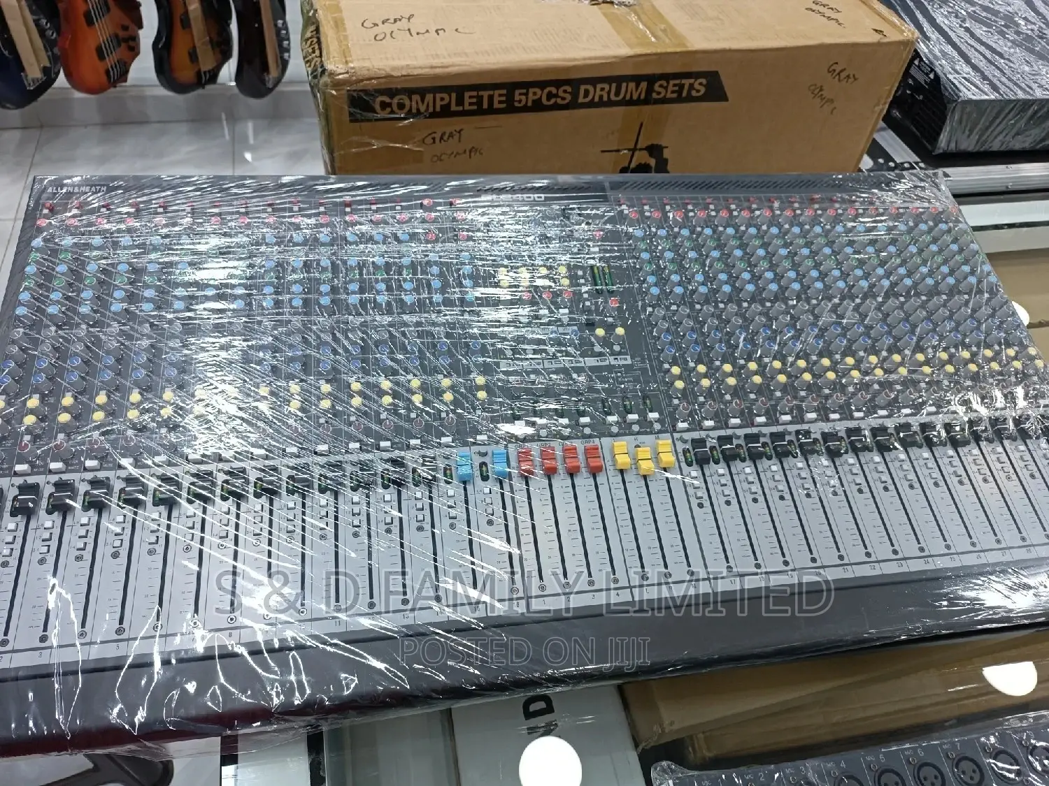 Allen Heath 32 Channels Mixer