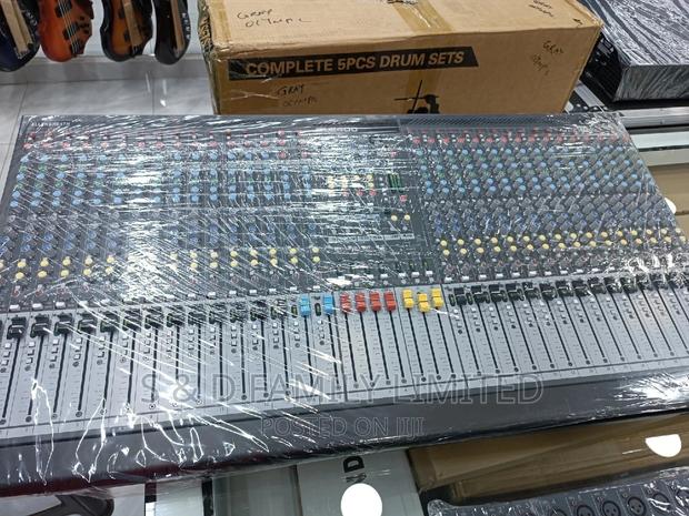 Allen Heath 32 Channels Mixer - main view