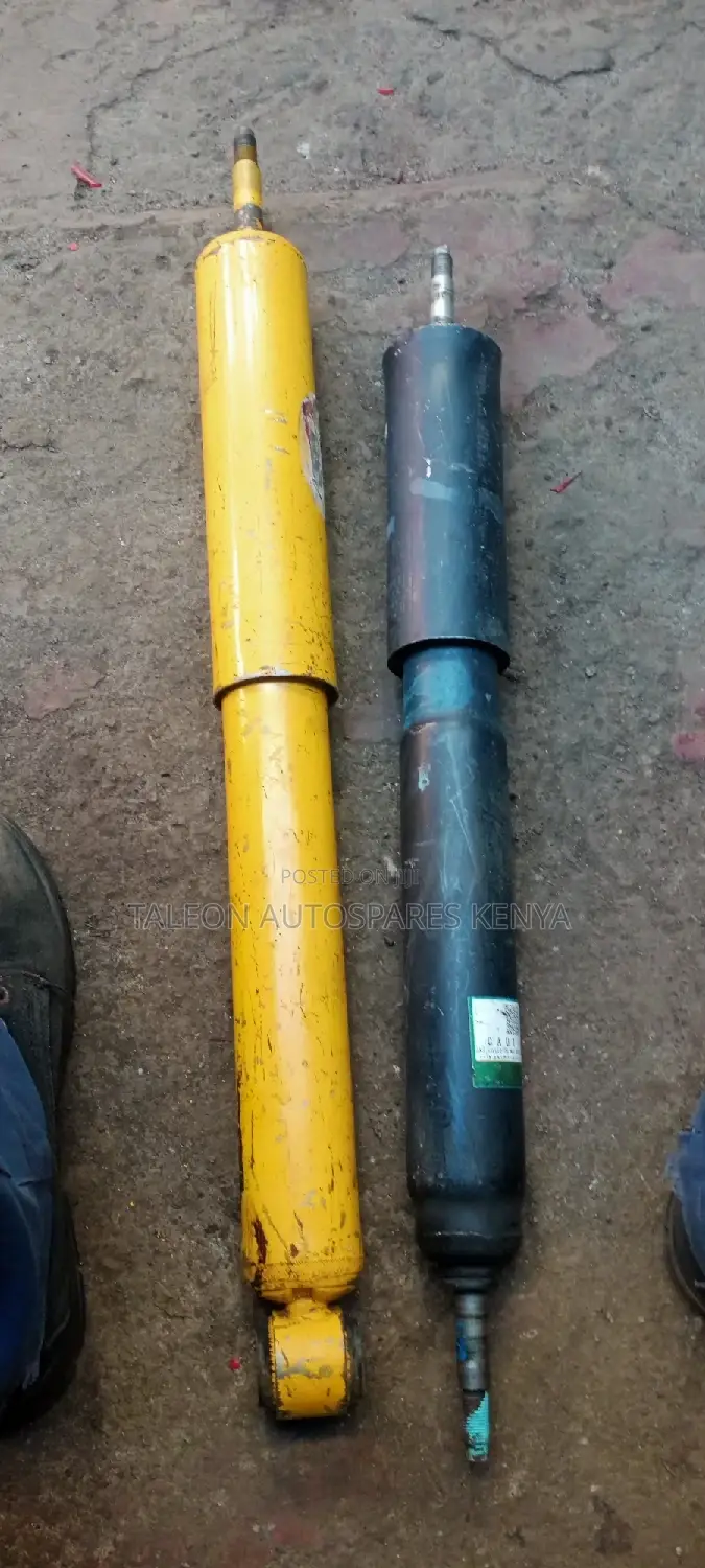 Ex Japans 100 Series Shocks Land Cruiser 79,81