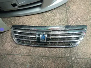 Toyota Crown 2010 Hybrid Grill