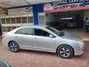 Toyota Premio 2011 Silver
