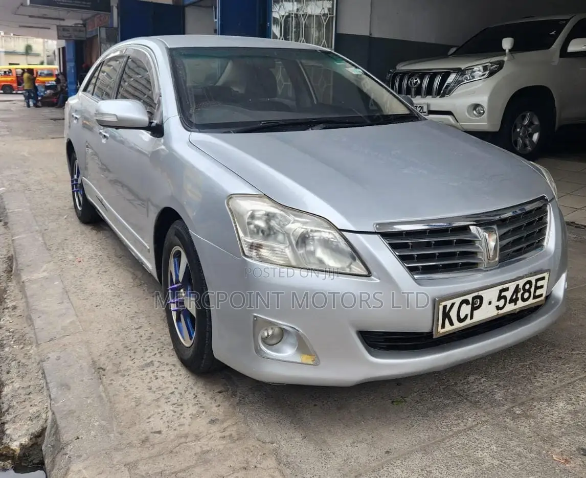 Toyota Premio 2011 Silver