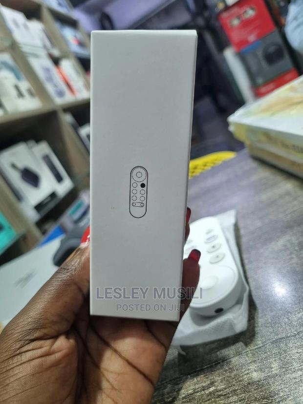 Google Chromecast Remote - thumbnail 3