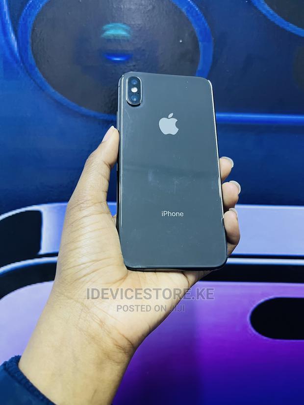 Apple iPhone X 256 GB Black - main view