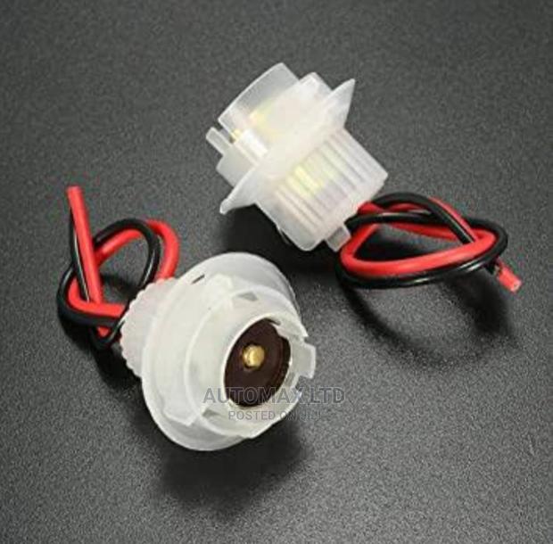 Twist Bulb Holder/Socket for Toyota,Nissan,Subaru,Mazda,Ford
