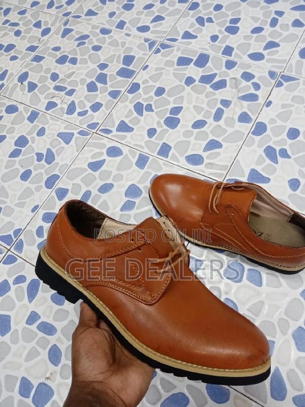 Official Shoes - thumbnail 2