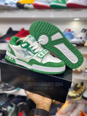 High Quality Legit LV Sneakers - main view