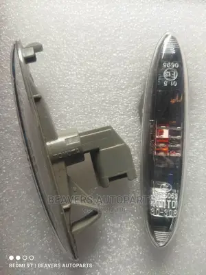 Mark X Wing Light, Wing Indicator