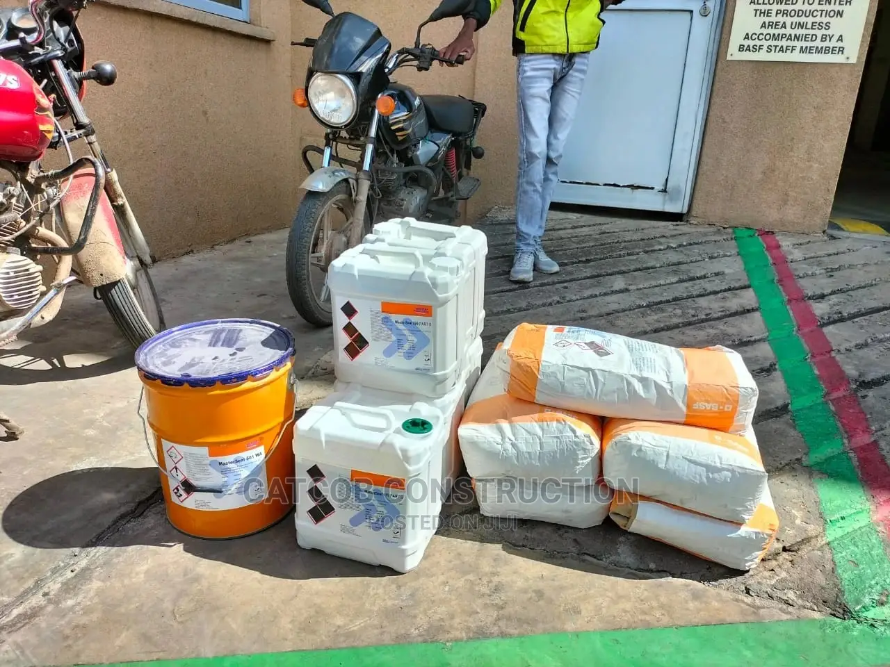 Masterseal 501 WA, Waterproofing Admixture for Concrete