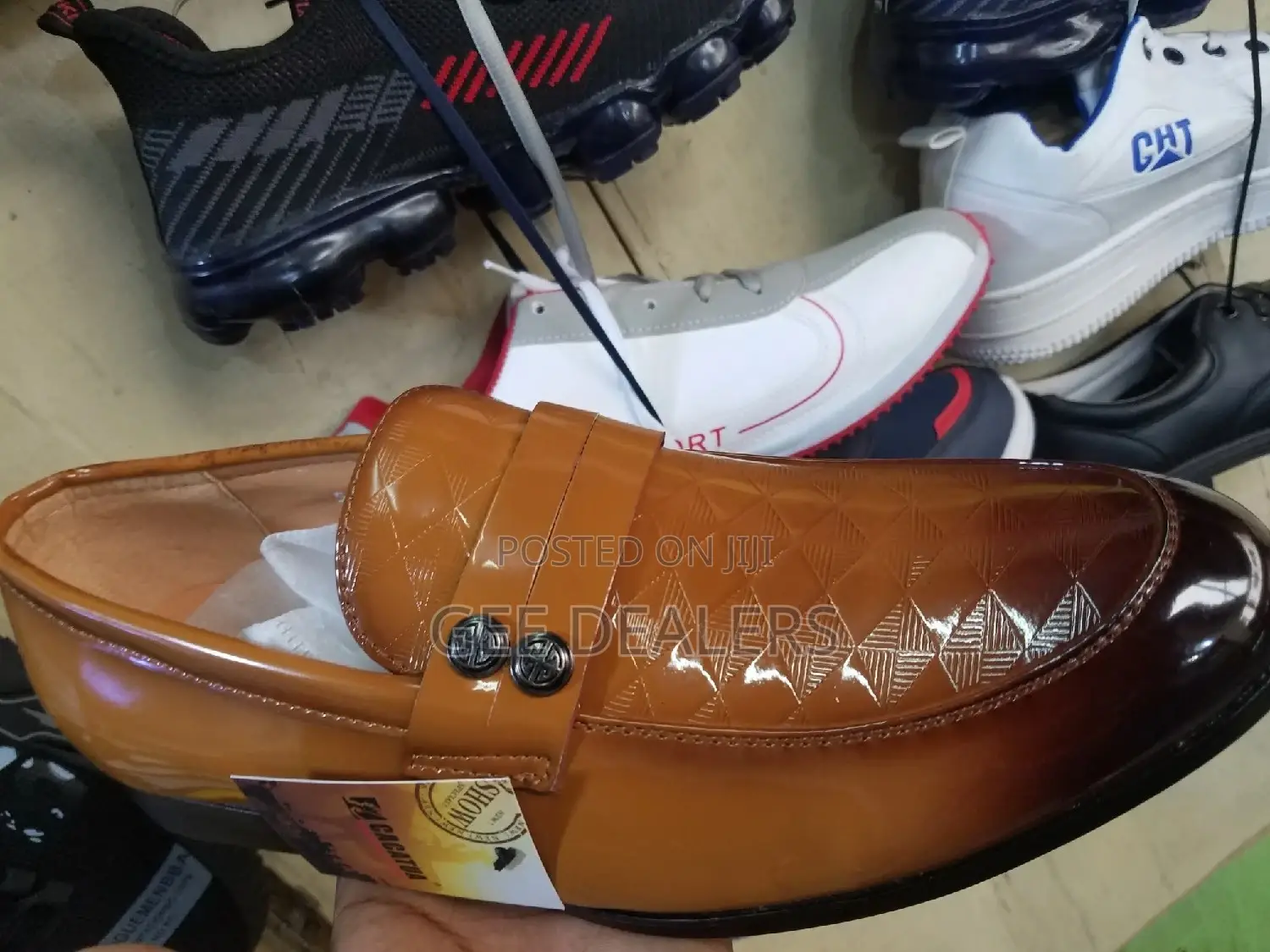 Cacatua Official Shoes