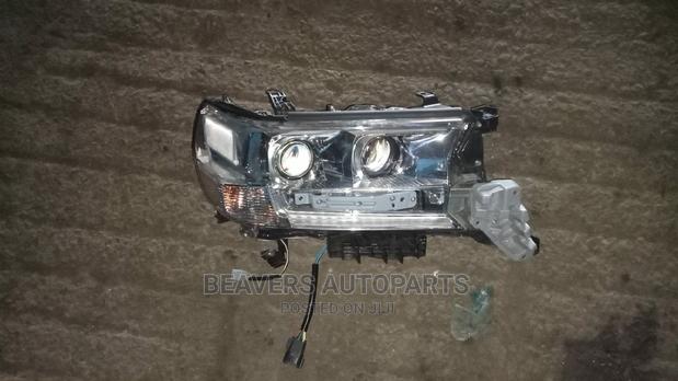 Landcruiser V8 200 Series Headlight - thumbnail 2
