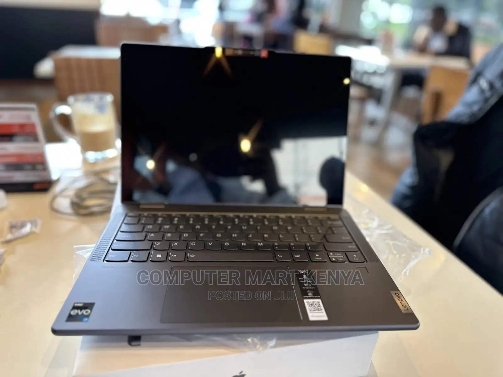 New Laptop Lenovo Yoga 700 16GB Intel Core I7 SSD 512GB