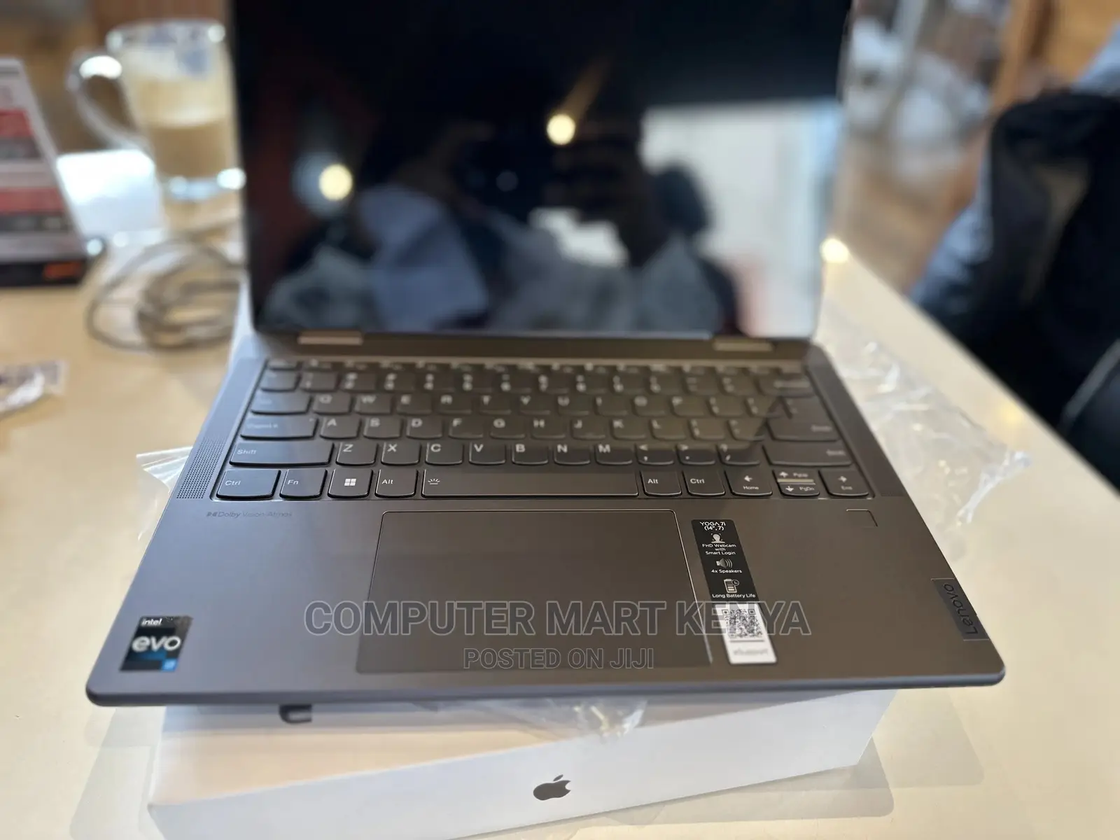 New Laptop Lenovo Yoga 700 16GB Intel Core I7 SSD 512GB