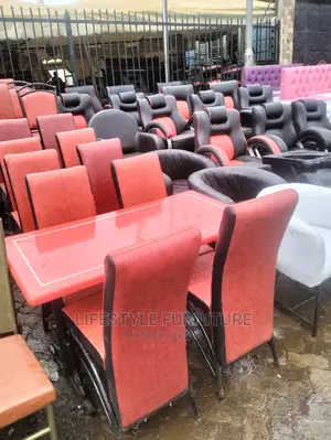 Executive Chairs With a Table