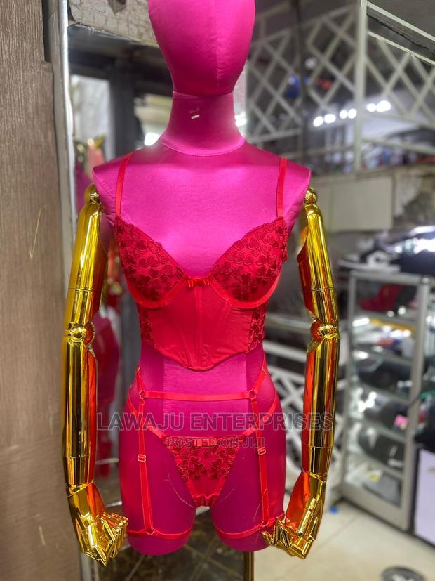 Chichi Lingerie Corset Set (S, M, L) - thumbnail 2