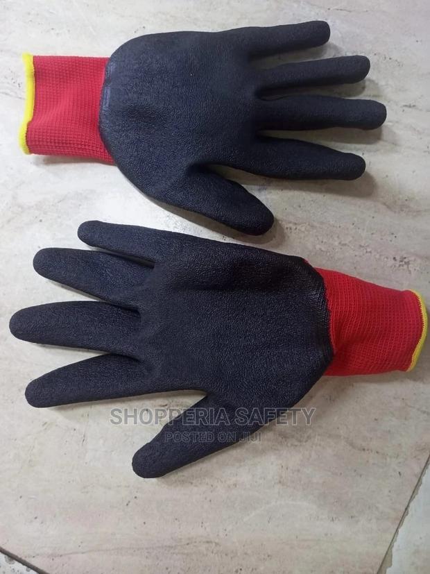 Elastic Gloves - main view