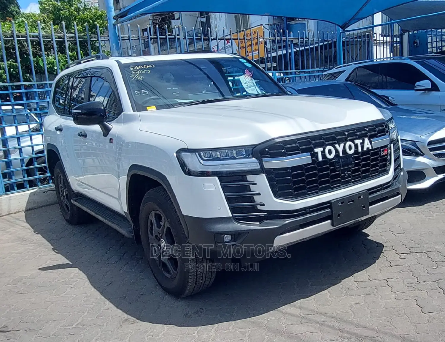 Toyota Land Cruiser 3.5 Petrol 4WD 2021 White