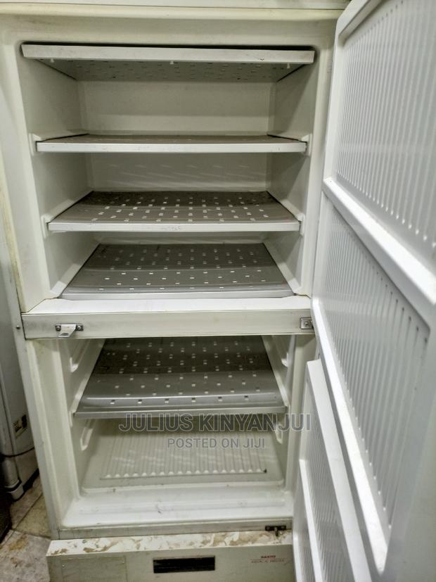Upright Freezer 600l - thumbnail 2