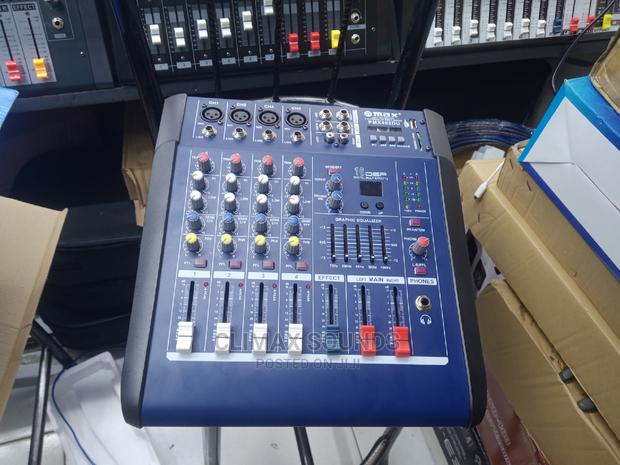 Powered Mixer 4 Chanls