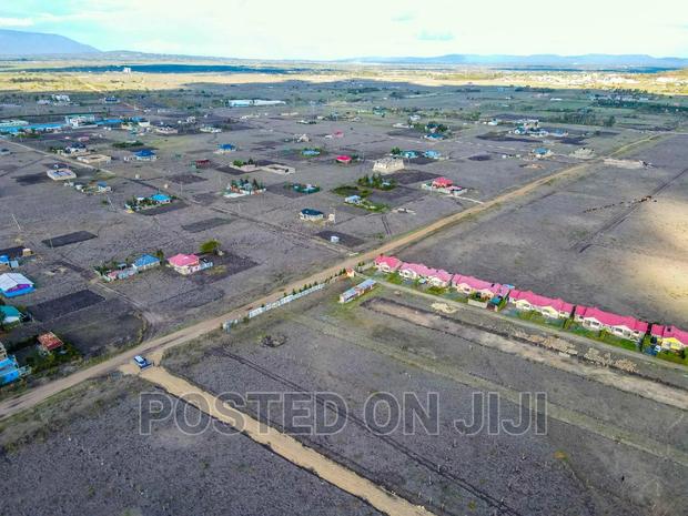 Shamba Za Kantafu Ni Title^En - main view