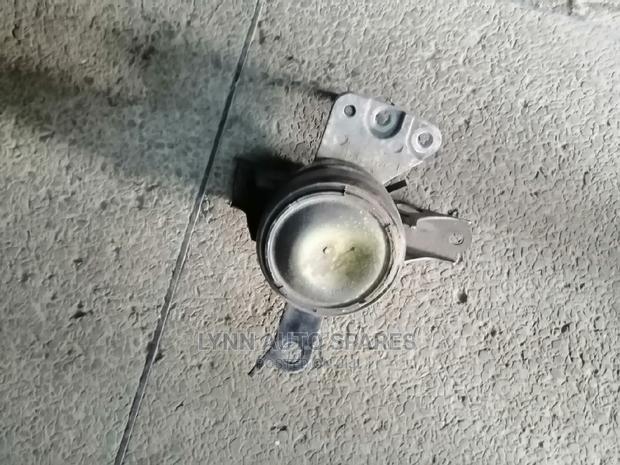 Toyota Vitz Engine Mounting