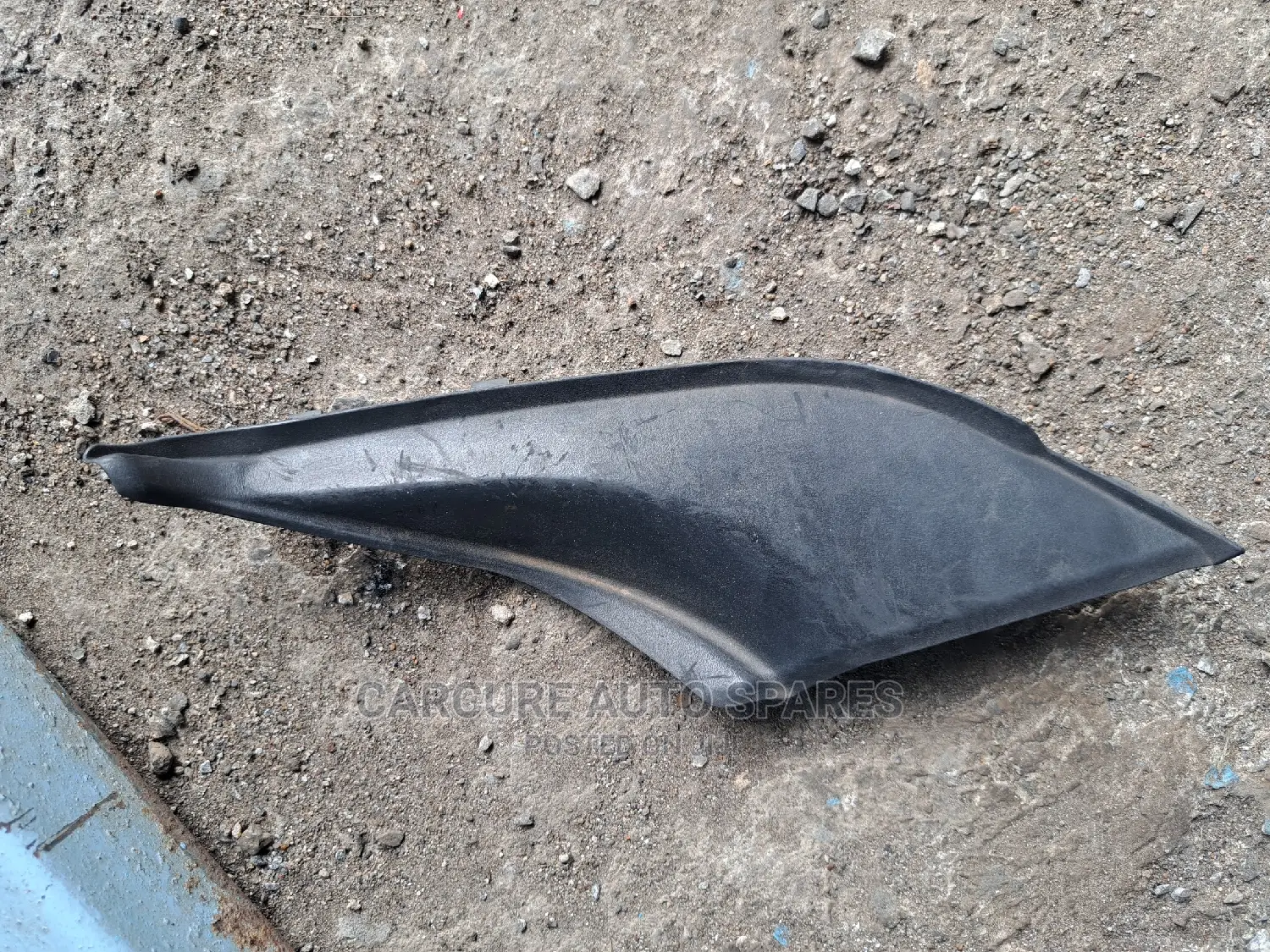 Fielder Axio 2012 2015 Windscreen Finishers