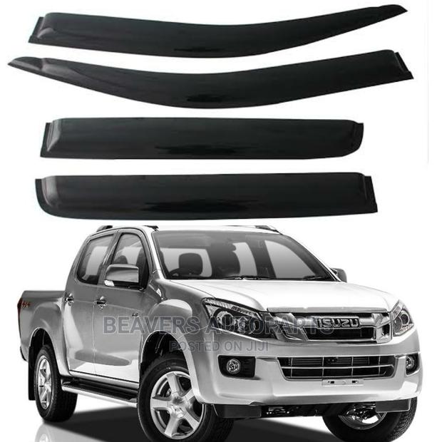Isuzu Dmax Double Cab Windbreakers