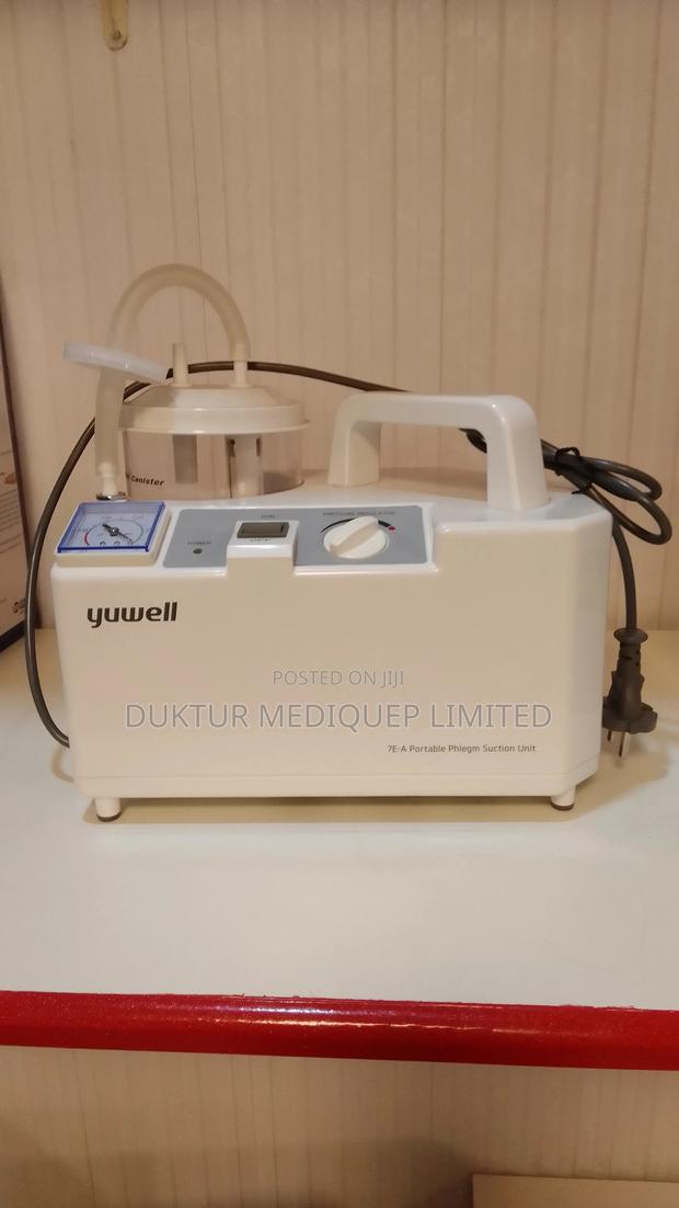 Mucus Suction Machine, Electric Phlegm Suction Unit/ Pump - main view