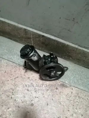 Toyota Land Cruiser Prado Power Steering Pump