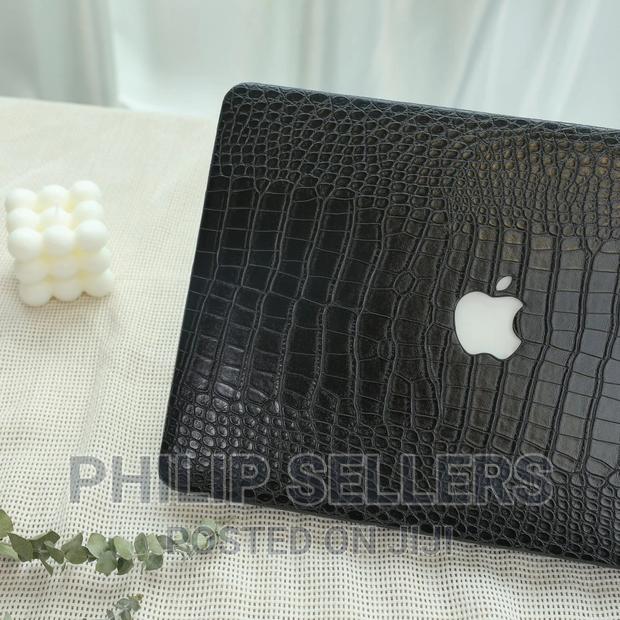 Classic Black Crocodile Print Macbook Hard Case for Pro 14 1 - thumbnail 3
