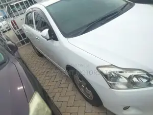 Toyota Premio 2013 Pearl