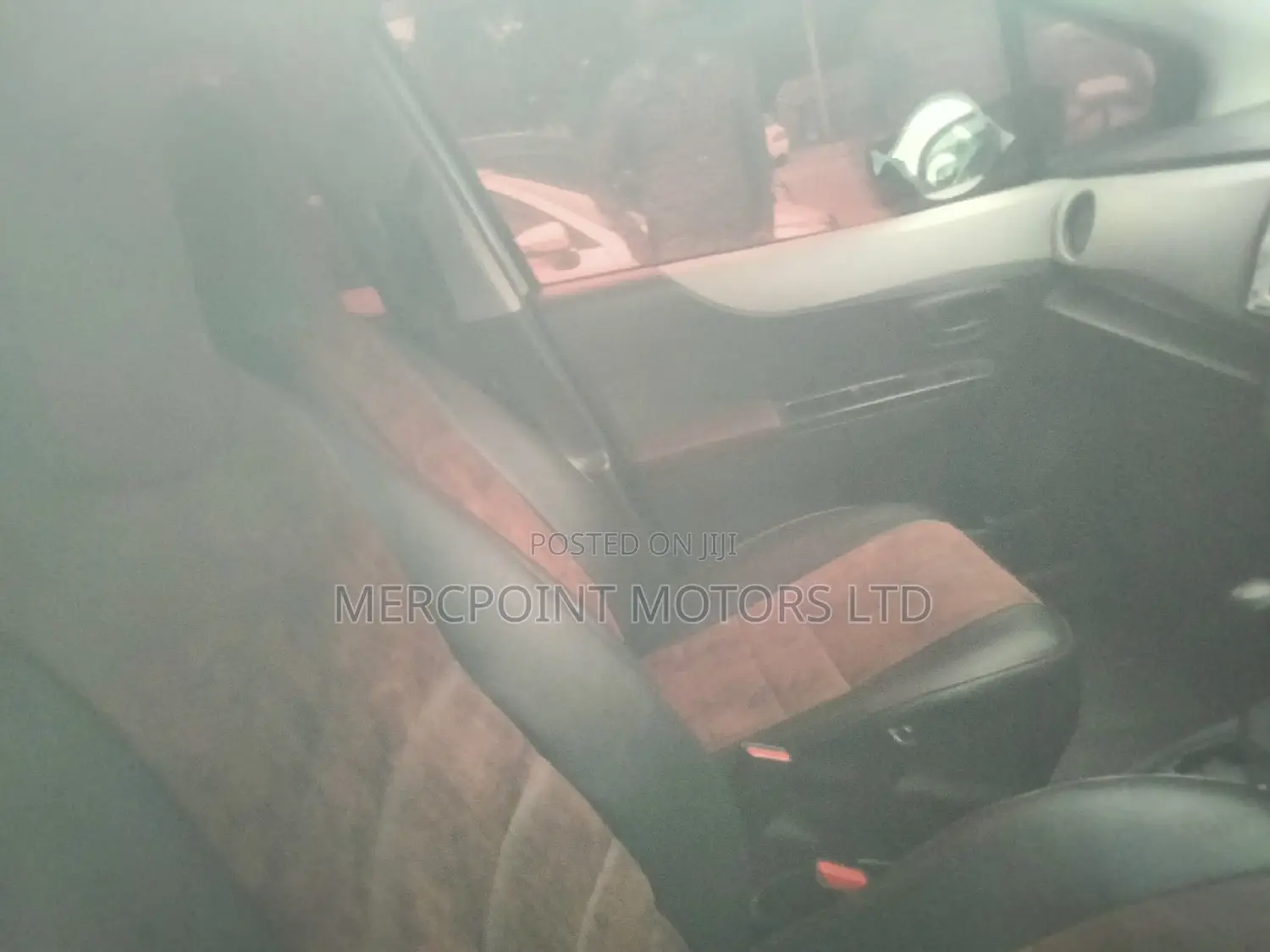 Toyota Vitz 2013 Silver