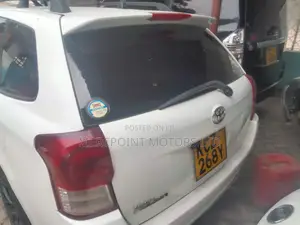 Toyota Corolla Fielder 2013 White