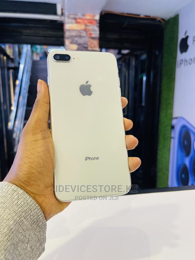 Apple iPhone 8 Plus 64 GB Silver - main view