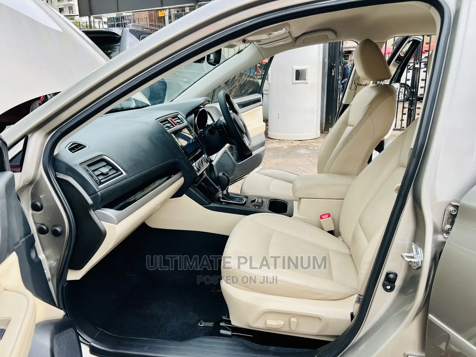 Subaru Outback 2.5i Limited AWD 2016 Gold