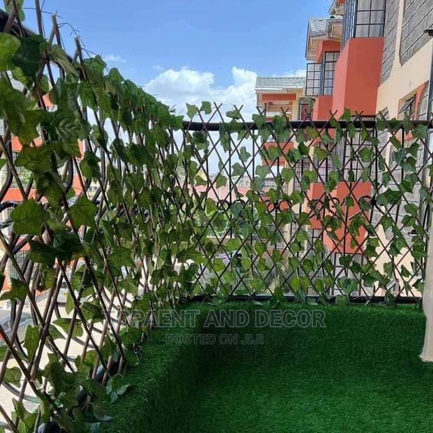 Artificial Private Fence - main view