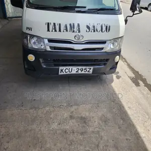 Toyota HiAce 2012 White