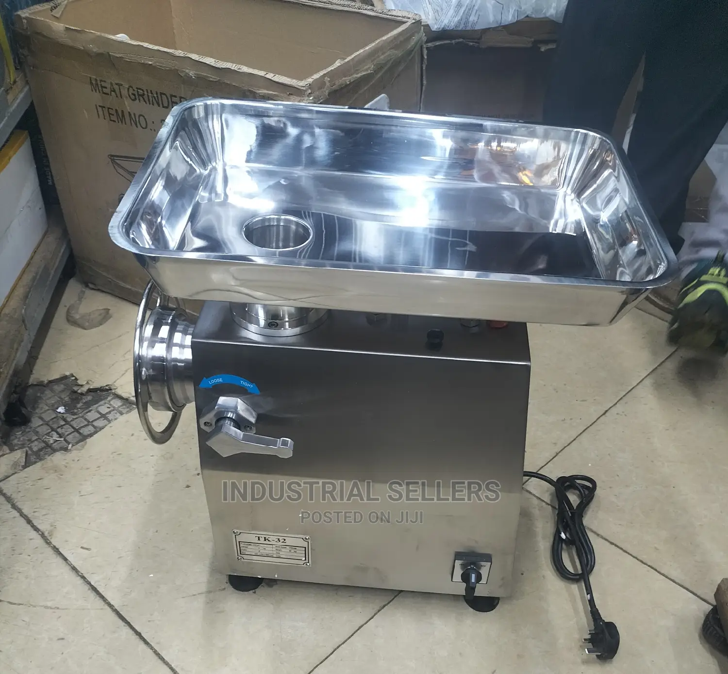 Biggest of All Tk-32 Meat Mincer