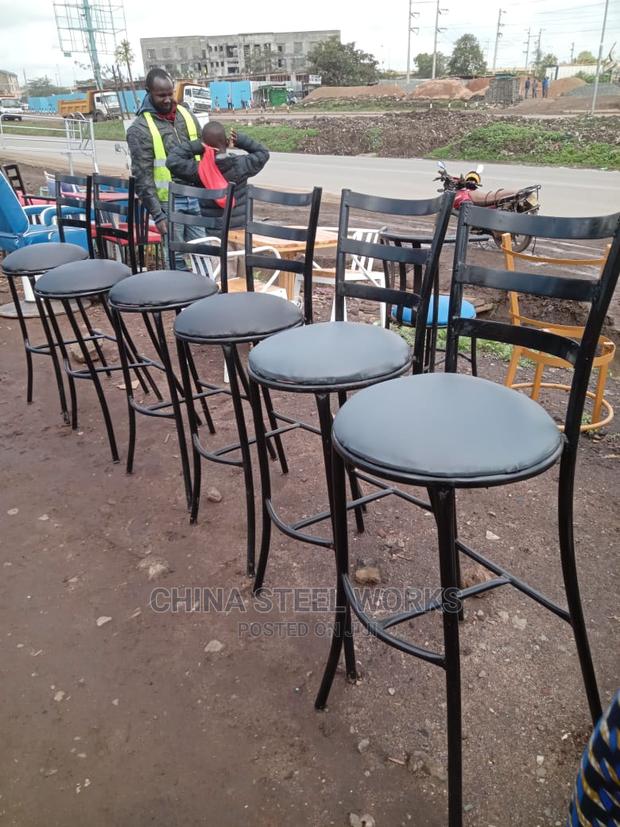 Sinataabu Chairs - main view