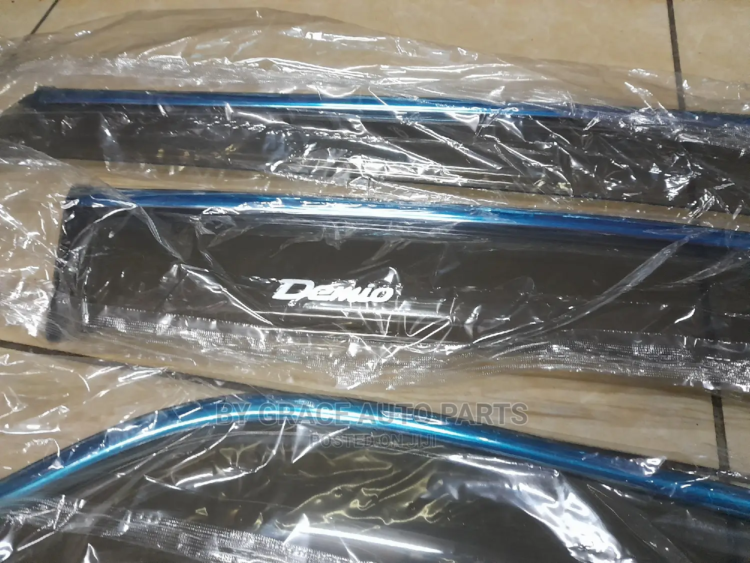 Windbreaker for Mazda Demio