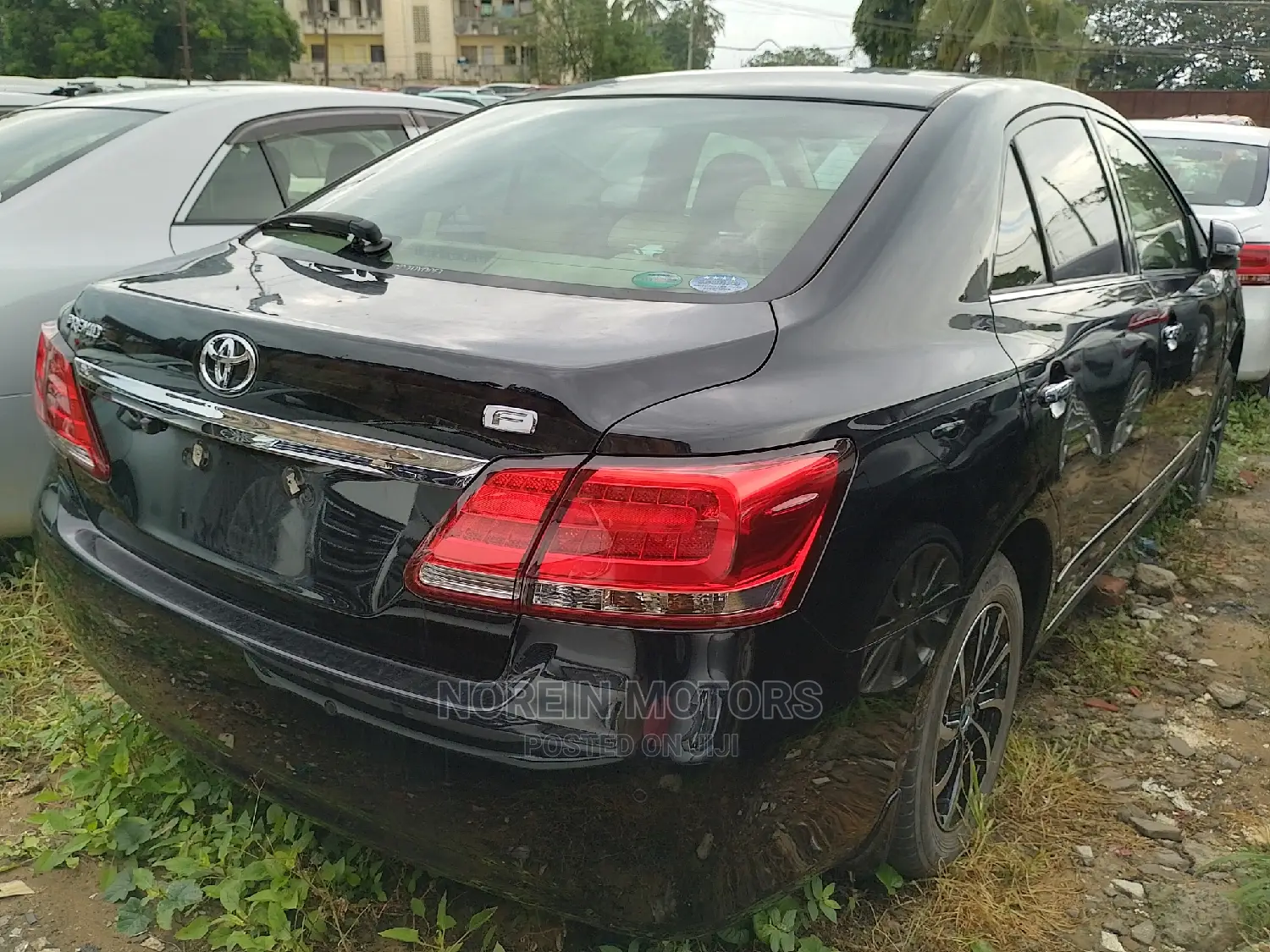 Toyota Premio 1.8 AWD 2015 Black