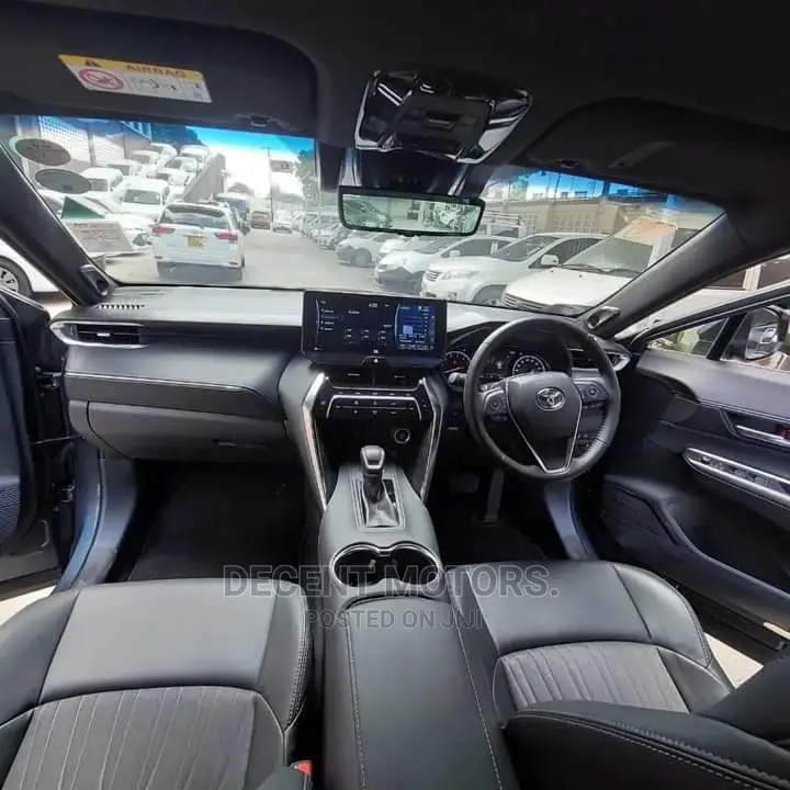 Toyota Harrier 2.0 2020 Blue